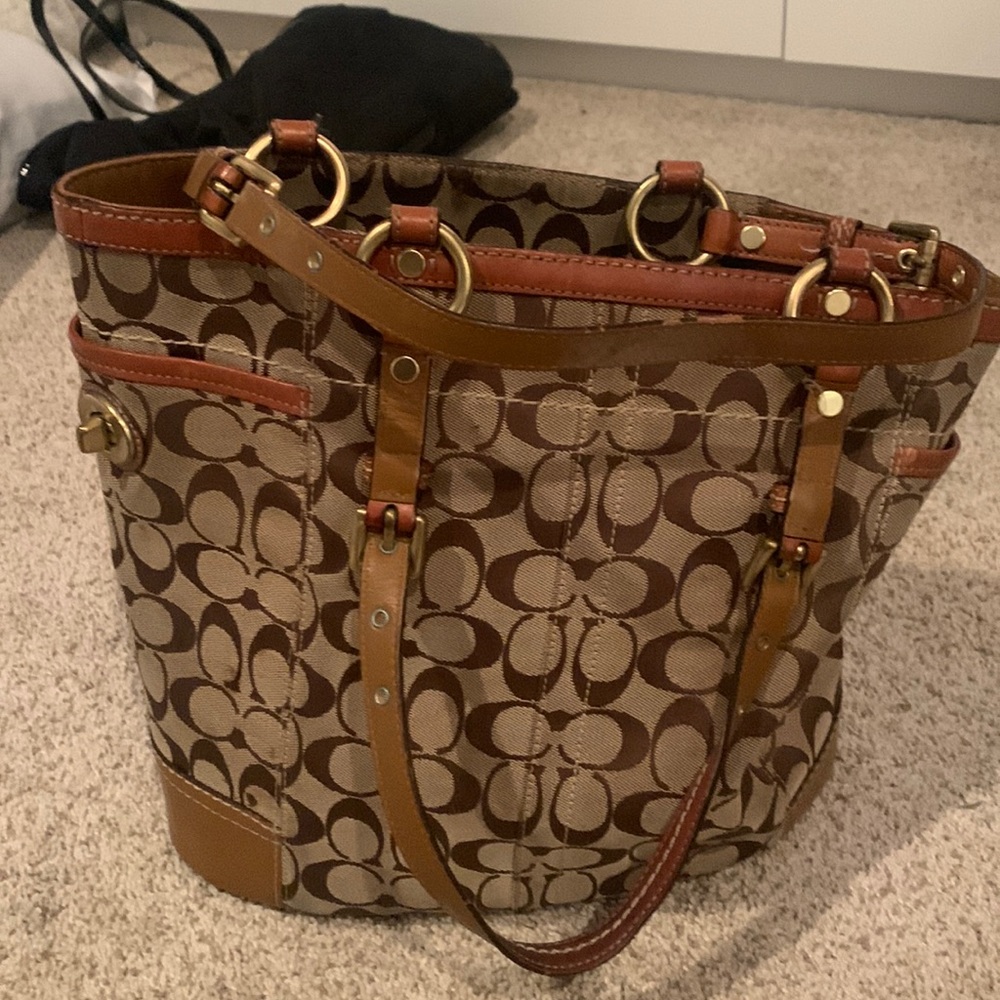 Coach signature purse